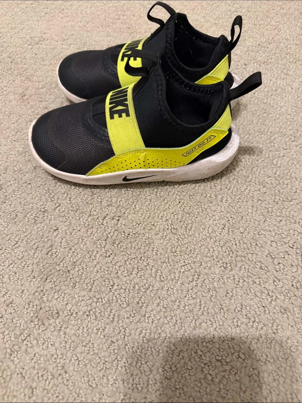 Nike kids flex runner